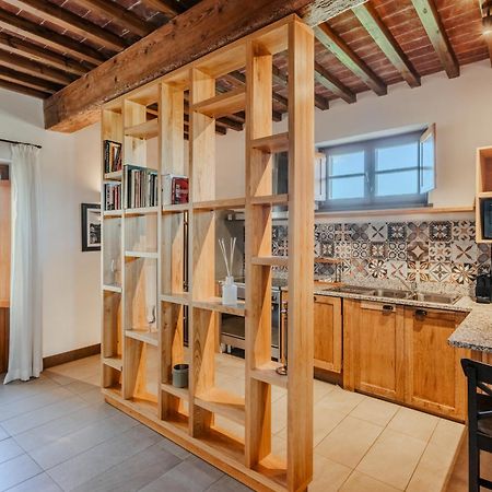 วิลล่า โตโลเม โฮเทล แอนด์ รีสอร์ต ฟลอเรนซ์ ภายนอก รูปภาพ A room divider in a kitchen