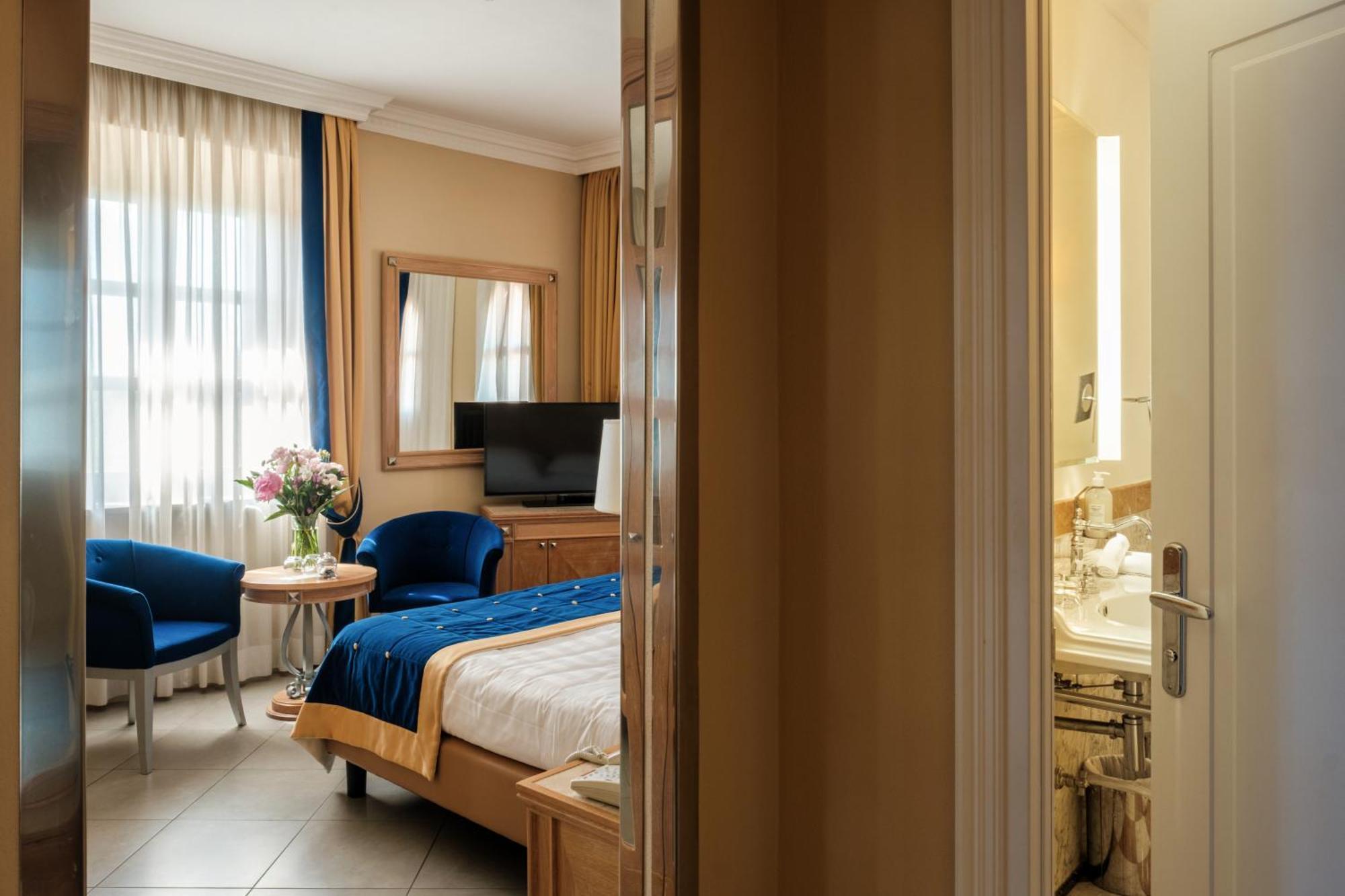 วิลล่า โตโลเม โฮเทล แอนด์ รีสอร์ต ฟลอเรนซ์ ภายนอก รูปภาพ A room at the hotel